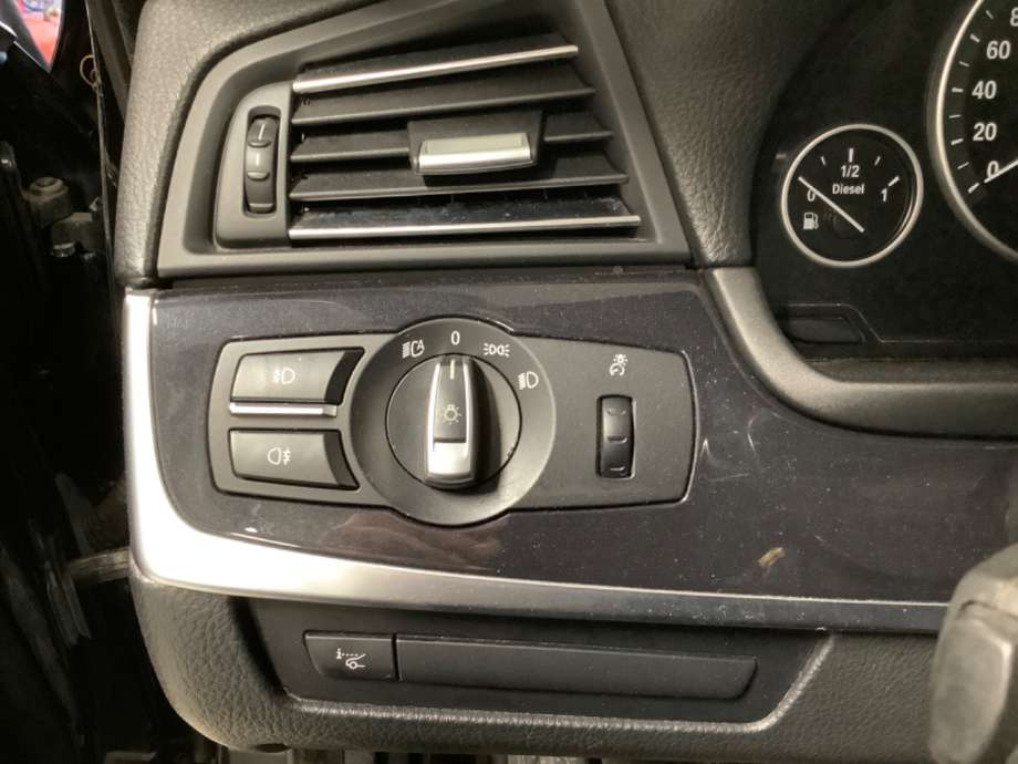Bryter lys til BMW 5-Serie, 2010-2017 (F10/F11) (F10/F11) (BMW|919274404)