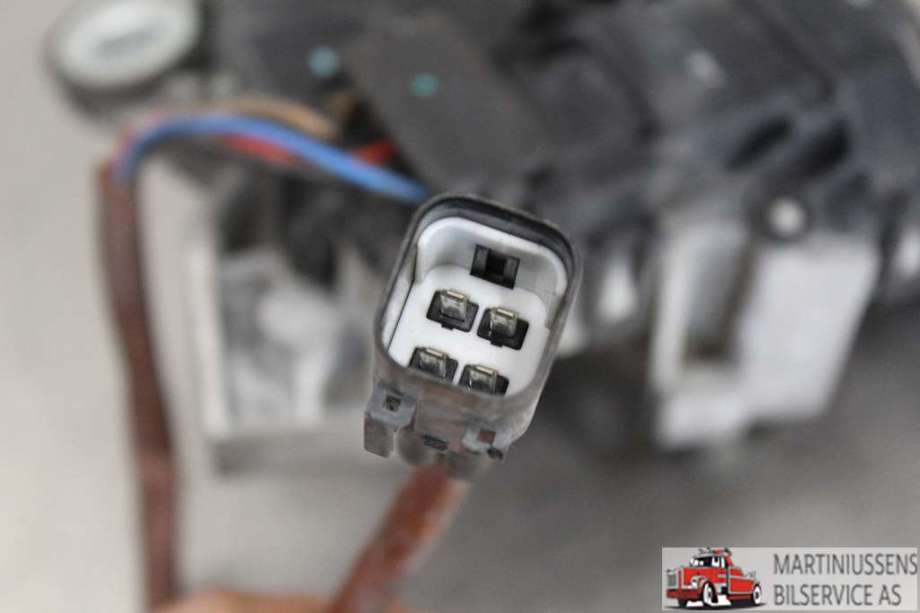 Viskermotor frontrute til Opel Antara 2007-2013  (OPEL||20829043)