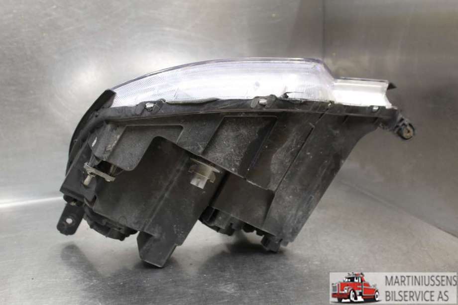 Frontlykt høyre halogen til Opel Antara 2007-2013  (OPEL||96699882)