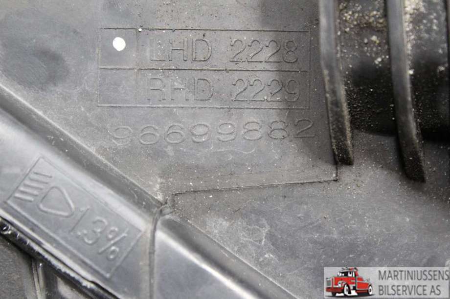 Frontlykt høyre halogen til Opel Antara 2007-2013  (OPEL||96699882)