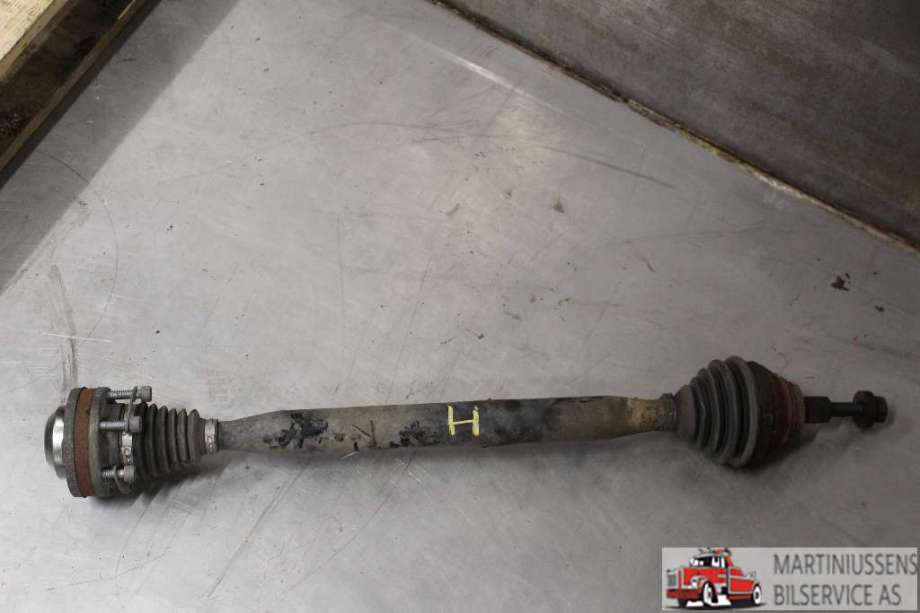 Drivaksel høyre foran til Audi TT, 2006-2014 (Type II)  (AUDI|)