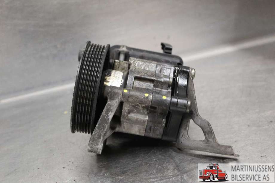 Servo pumpe mekanisk til Mercedes E-Klasse 2013-2016 (Fase 2) (W212) (W212) (MERCEDES||A 006 466 470 01)