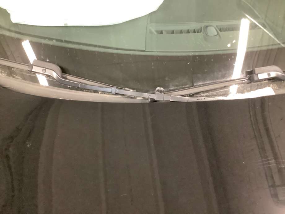 Viskerarmer frontrute til Volvo XC40, 2018-2024  (VOLVO|)