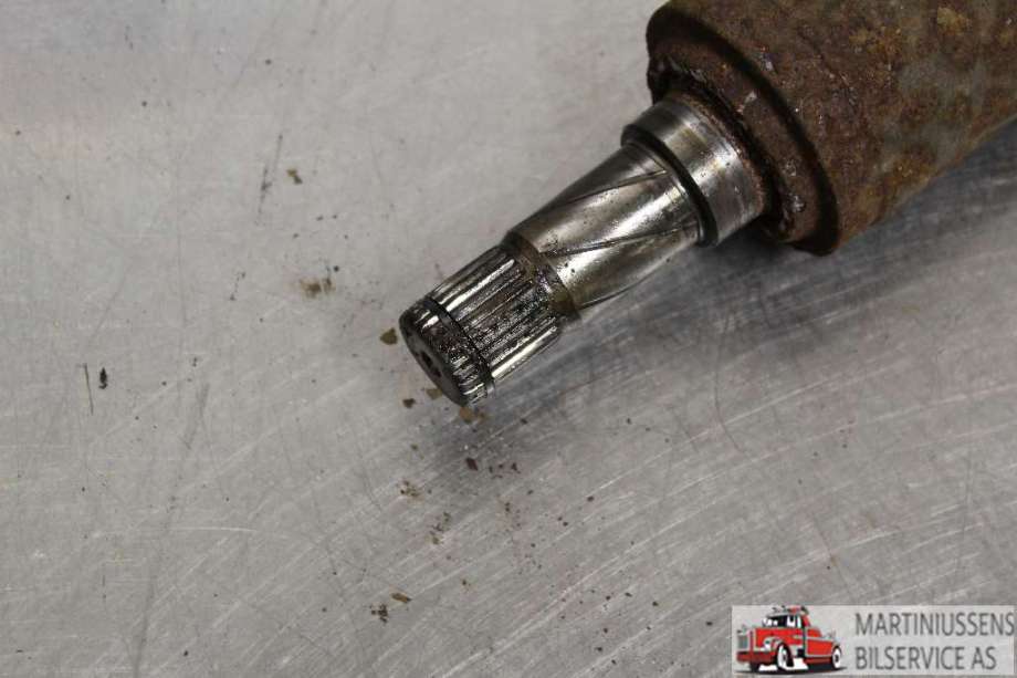 Drivaksel venstre bak til Volvo XC70 2008-2013 (Type II, Fase 1)  (VOLVO||P31259504)