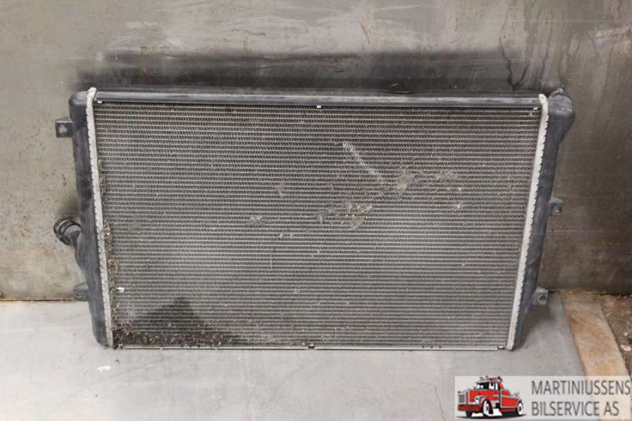 Radiator (automat gir) til VW Touran 2010-2015 (Type I, Fase 3)  (VOLKSWAGEN||1K0 121 251 EH)