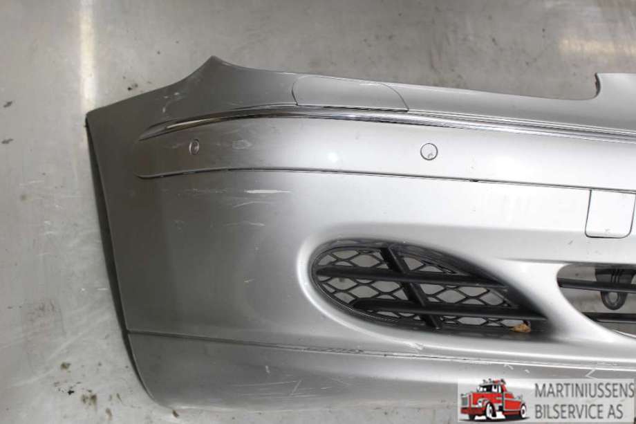 Støtfanger foran til Mercedes S-Klasse 1999-2005 (W220) (W220) (MERCEDES|)