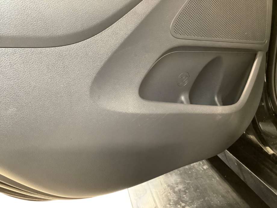 Dørtrekk venstre til Hyundai Ioniq Electric 2016-2019 (Fase 1)  (HYUNDAI|)