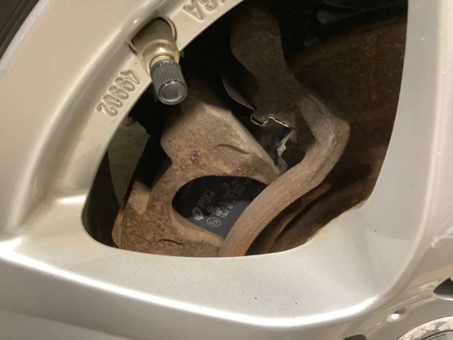 Bremsecaliper høyre bak til Hyundai Ioniq Electric, 2016-2019 (Fase 1)  (HYUNDAI|)