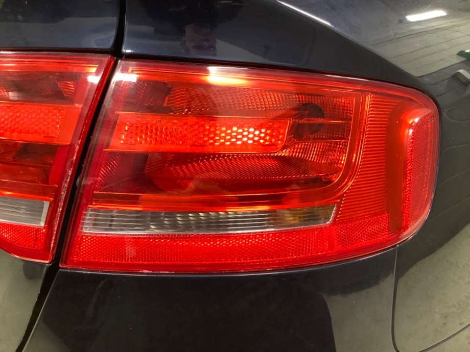 Baklykt høyre til Audi A4, 2007-2014 (Type IV) (B8) (B8) (AUDI|8K9 945 096 B)