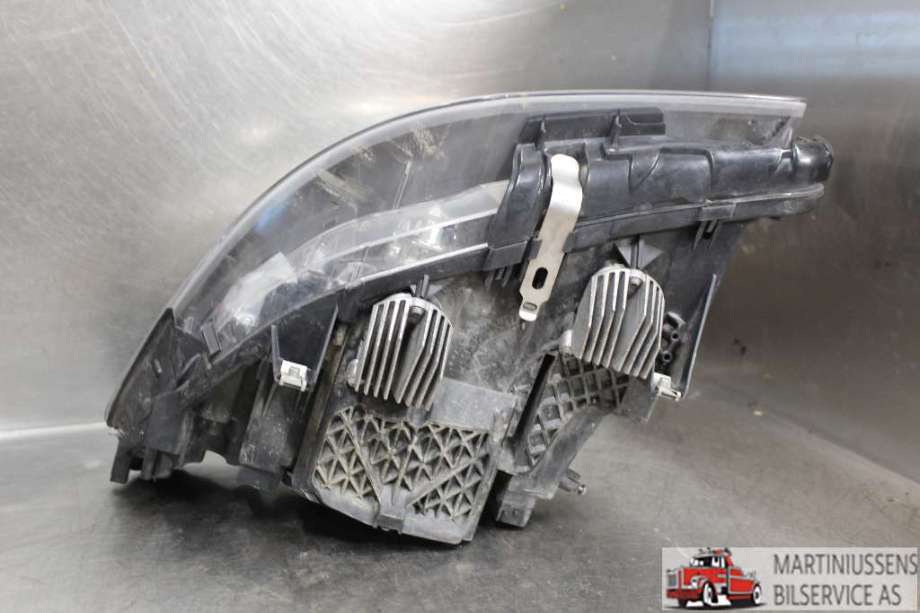 Frontlykt høyre halogen til BMW 5-Serie 2010-2017 (F10/F11) (F10/F11) (BMW|63117343912||1EL 011 087-22/AF)