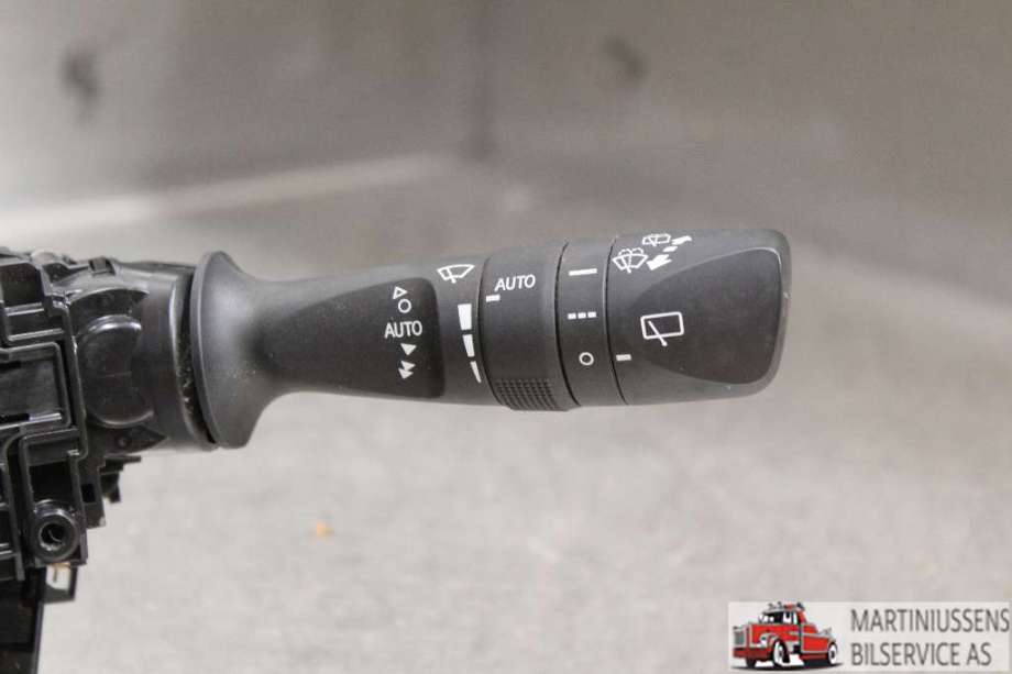 Bryter combi til Toyota Auris 2015-2019 (Type II, Fase 2)  (TOYOTA||17F852)