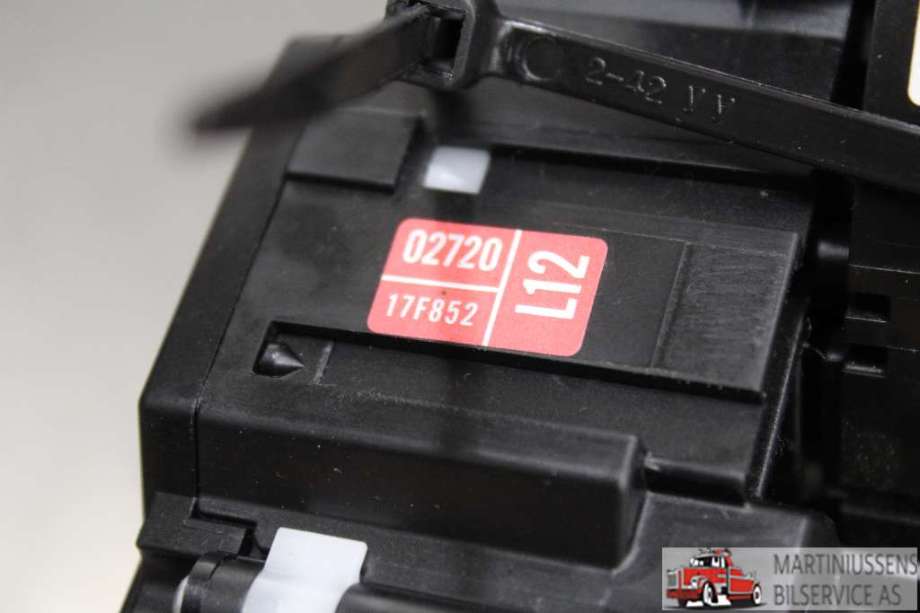 Bryter combi til Toyota Auris 2015-2019 (Type II, Fase 2)  (TOYOTA||17F852)