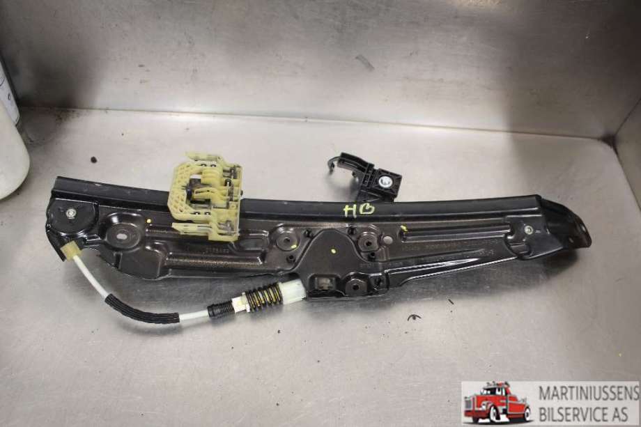 Ruteheis til BMW 5-Serie, 2010-2017 (F10/F11) (F10/F11) (BMW|51 35 7 182 614)