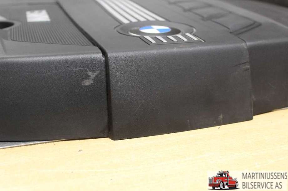 Motordeksel over motor til BMW 5-Serie 2010-2017 (F10/F11) (F10/F11) (BMW||1371 7802847)