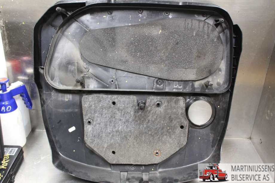 Motordeksel over motor til BMW 5-Serie 2010-2017 (F10/F11) (F10/F11) (BMW||1371 7802847)