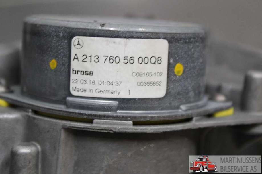 Baklukeåpner motor til Mercedes E-Klasse 2016-2023 (W213) (W213) (MERCEDES||A 213 760 56 00Q8)