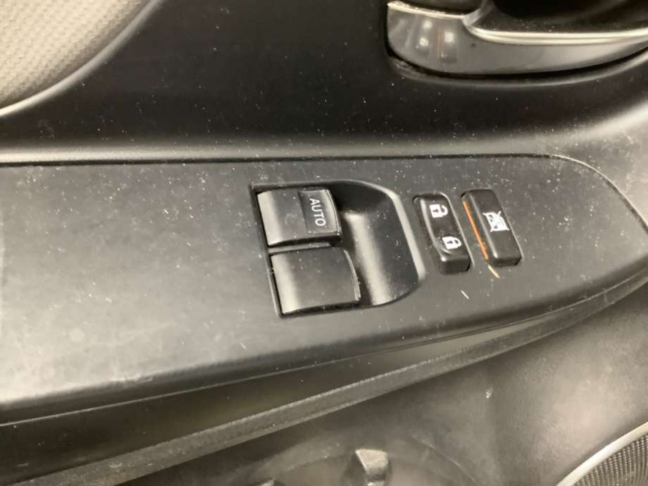 Bryter ruteheis til Toyota Yaris, 2014-2020 (Type III, Fase 2)  (TOYOTA|)