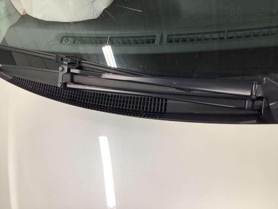 Viskerarmer frontrute til Toyota Yaris, 2014-2020 (Type III, Fase 2)  (TOYOTA|)