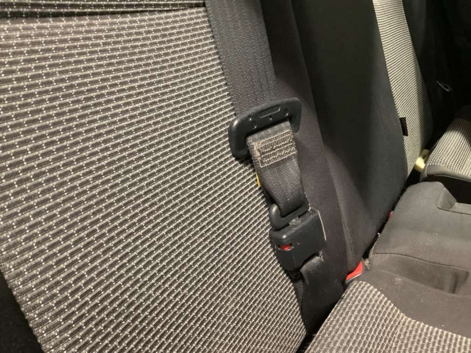 Sikkerhetsbelte bak midtre til Toyota Yaris, 2014-2020 (Type III, Fase 2)  (TOYOTA|)
