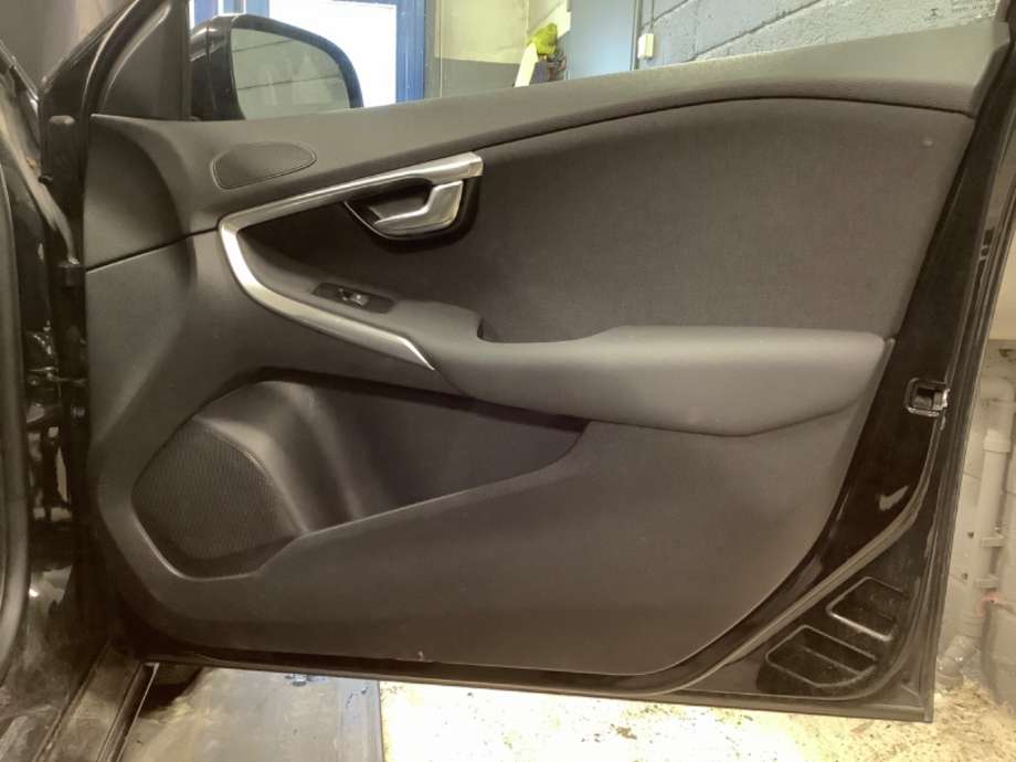 Dørtrekk høyre til Volvo V40, 2012-2019  (VOLVO|)