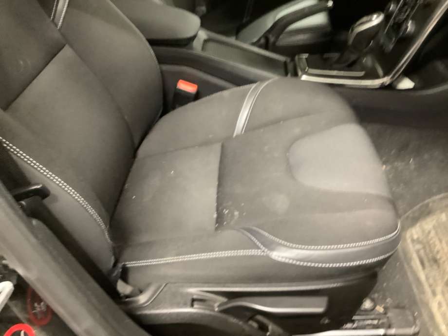 Sete foran høyre til Volvo V40 2012-2019  (VOLVO|)
