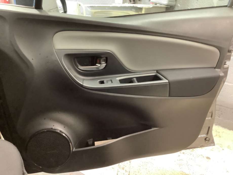Dørtrekk høyre til Toyota Yaris, 2014-2020 (Type III, Fase 2)  (TOYOTA|)