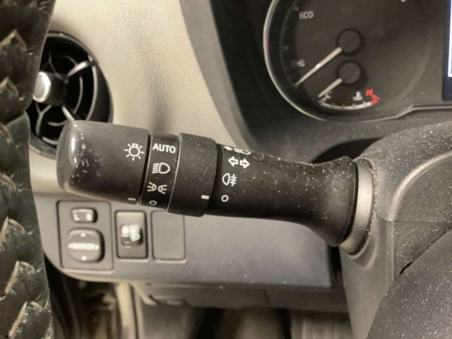 Bryter combi til Toyota Yaris 2014-2020 (Type III, Fase 2)  (TOYOTA|)