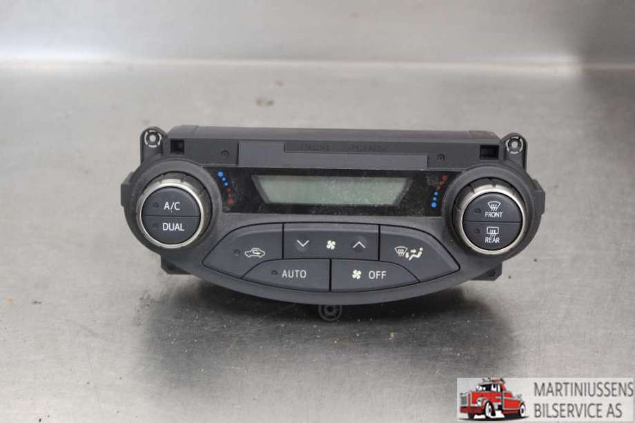 Varmeapparat betjening til Toyota Yaris 2014-2020 (Type III, Fase 2)  (TOYOTA||55900-0D800)