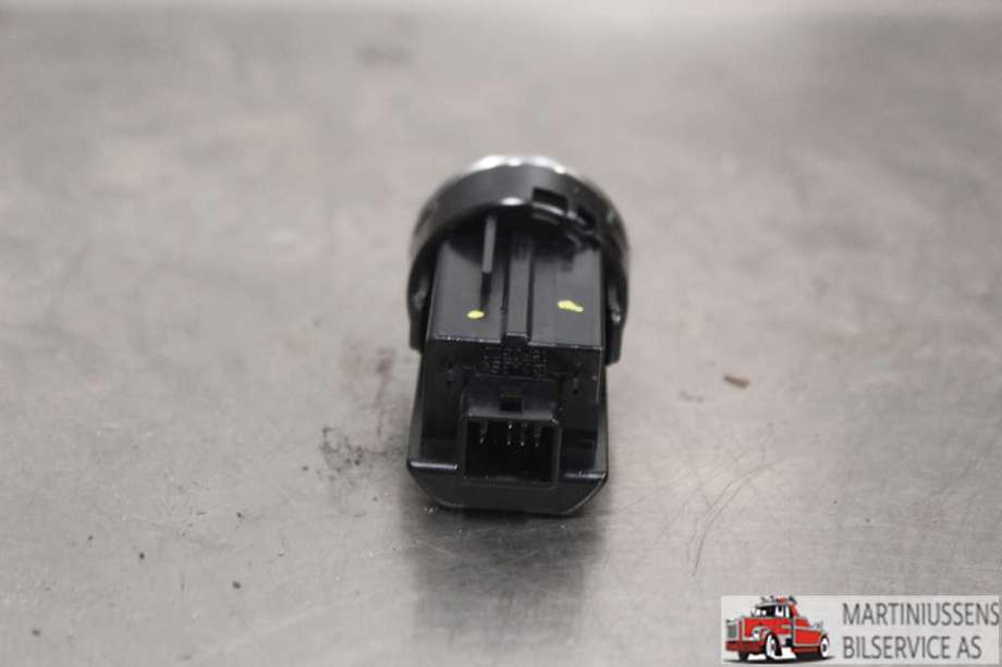 Bryter start/stopp til Toyota Yaris 2014-2020 (Type III, Fase 2)  (TOYOTA||2842A-TMIMB3)