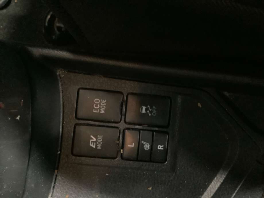 Bryter Antispinn til Toyota Yaris, 2014-2020 (Type III, Fase 2)  (TOYOTA|)
