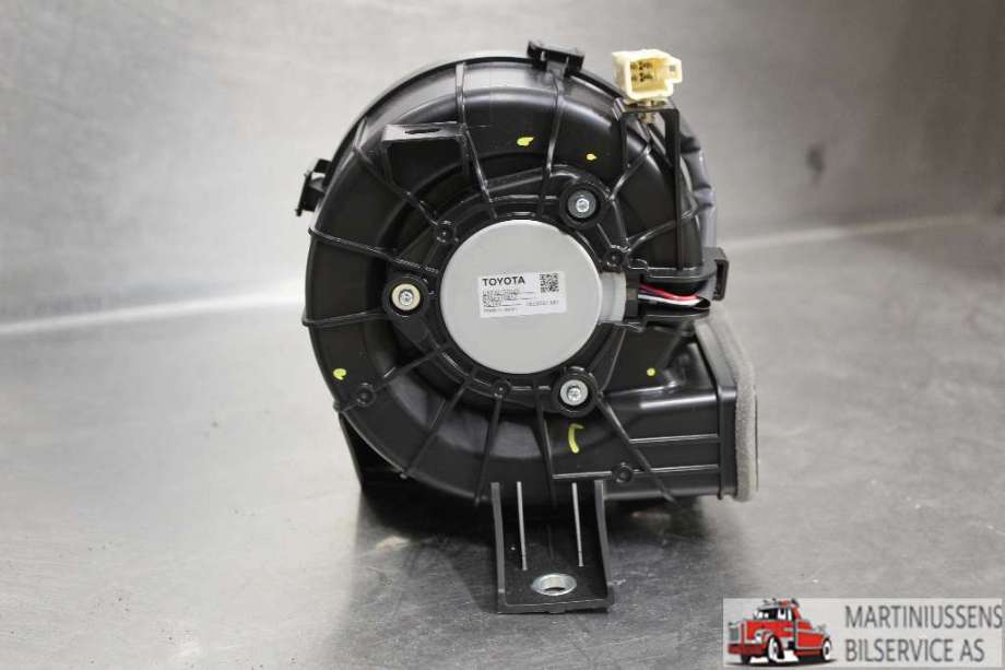 Diverse deler til Toyota Yaris, 2014-2020 (Type III, Fase 2)  (TOYOTA|)