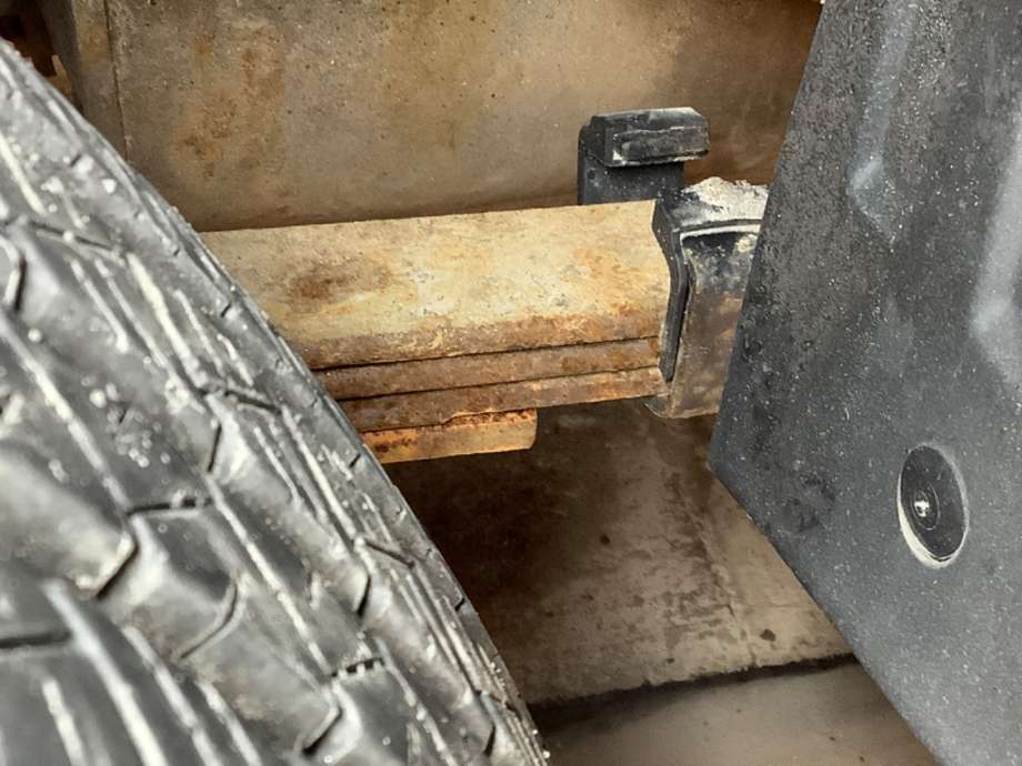 Fjær bak bladfjær til Isuzu D-Max, 2017-2020 (Type II, Fase 2)  (ISUZU|)