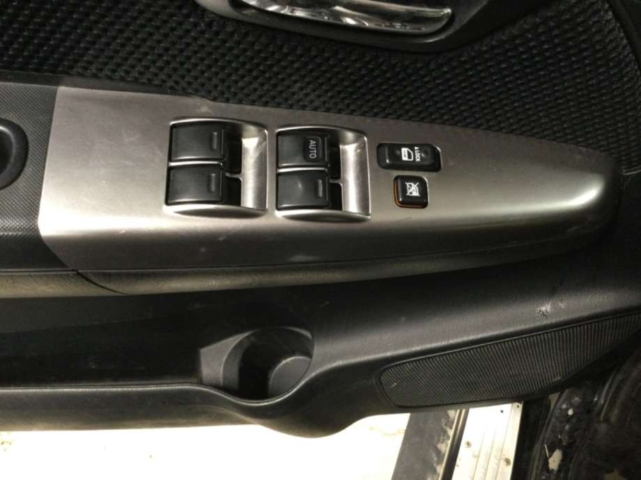 Bryter ruteheis til Toyota Hilux, 2012-2016  (TOYOTA|)