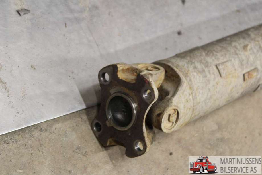 Mellomaksel til Toyota Hilux 2012-2016  (TOYOTA|)