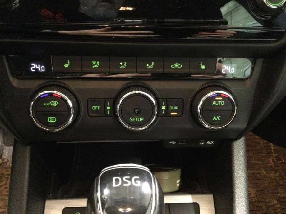 Varmeapparat betjening til Škoda Octavia, 2013-2016 (Type III, Fase 1)  (SKODA|)