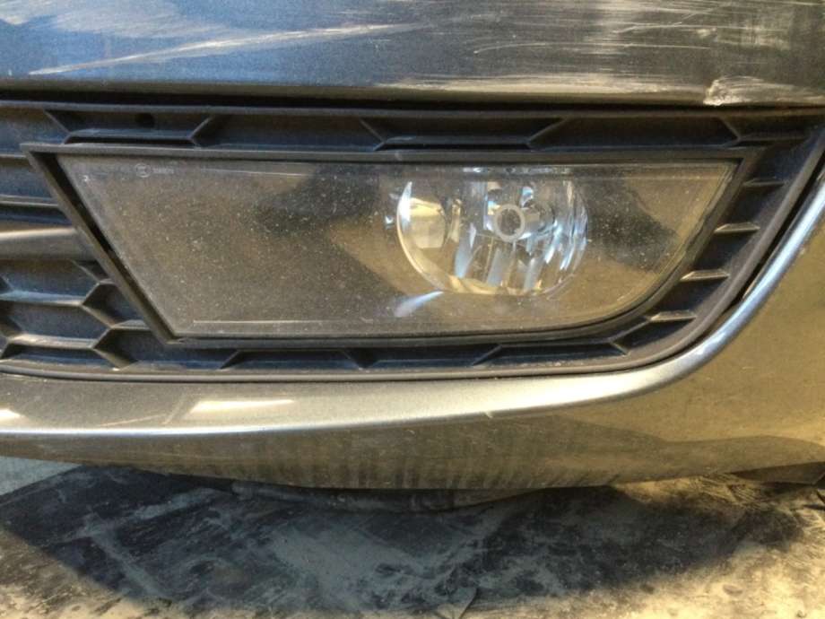 Tåkelykt venstre foran til Škoda Octavia, 2013-2016 (Type III, Fase 1)  (SKODA|5E0.941.699E)