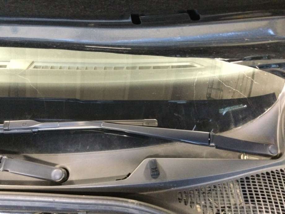 Viskerarmer frontrute til Škoda Octavia, 2013-2016 (Type III, Fase 1)  (SKODA|)
