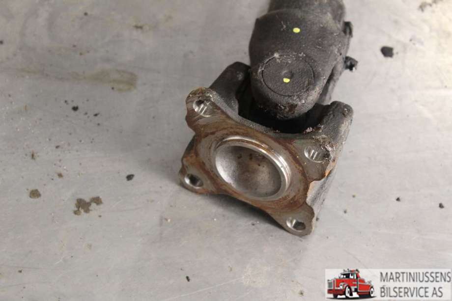 Mellomaksel midtre til Toyota Land Cruiser 120 2002-2009  (TOYOTA|)