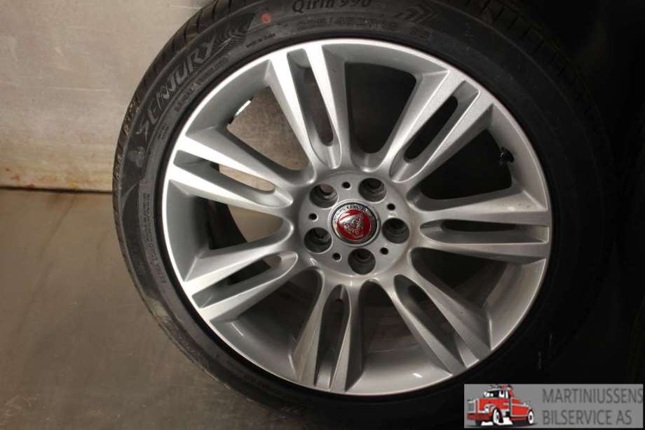 Hjulsett aluminium sommer til Jaguar XE 2015-->>  (JAGUAR|-7MM||225/45-18)