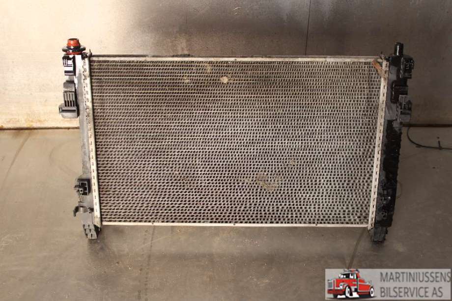 Radiator (automat gir) til Mercedes B-Klasse 2008-2011 (Fase 2) (W245) (W245) (MERCEDES||A 169 500 33 04)