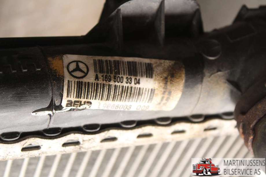 Radiator (automat gir) til Mercedes B-Klasse 2008-2011 (Fase 2) (W245) (W245) (MERCEDES||A 169 500 33 04)