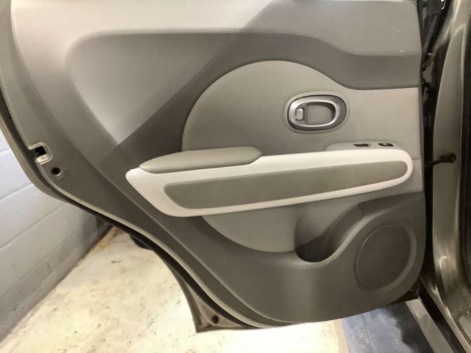 Dørtrekk venstre til Kia Soul, 2014-2019 (Type II)  (KIA|)