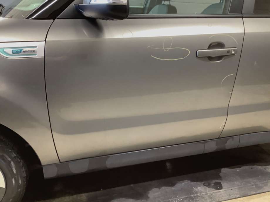 Dør venstre foran til Kia Soul, 2014-2019 (Type II)  (KIA|)