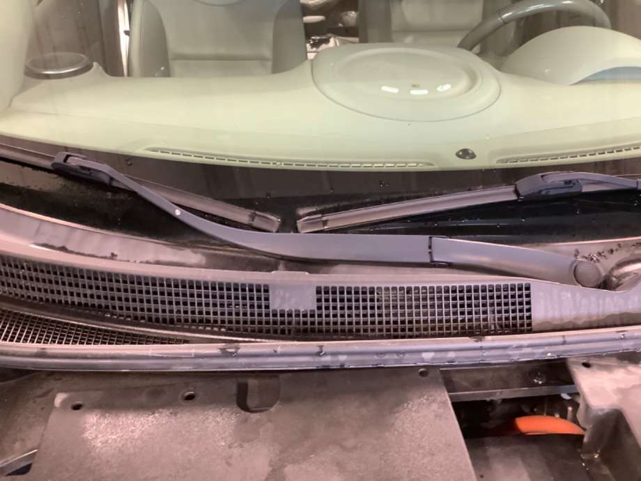 Viskerarmer frontrute til Kia Soul, 2014-2019 (Type II)  (KIA|)