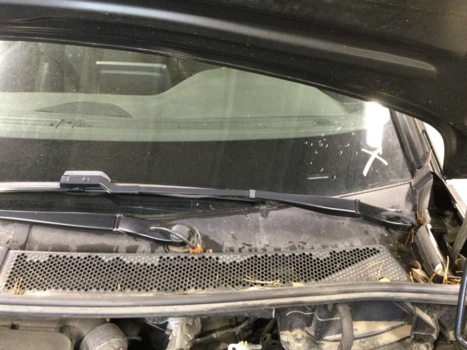 Viskerarmer frontrute til Peugeot 3008, 2016-->> (Type II)  (PEUGEOT|)