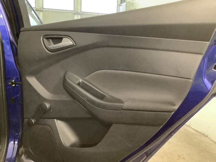Dørtrekk høyre til Ford Focus, 2014-2018 (Type III, Fase 2)  (FORD|)