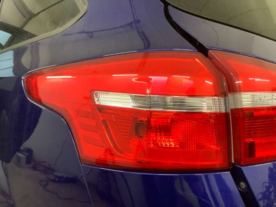 Baklykt venstre til Ford Focus, 2014-2018 (Type III, Fase 2)  (FORD|)