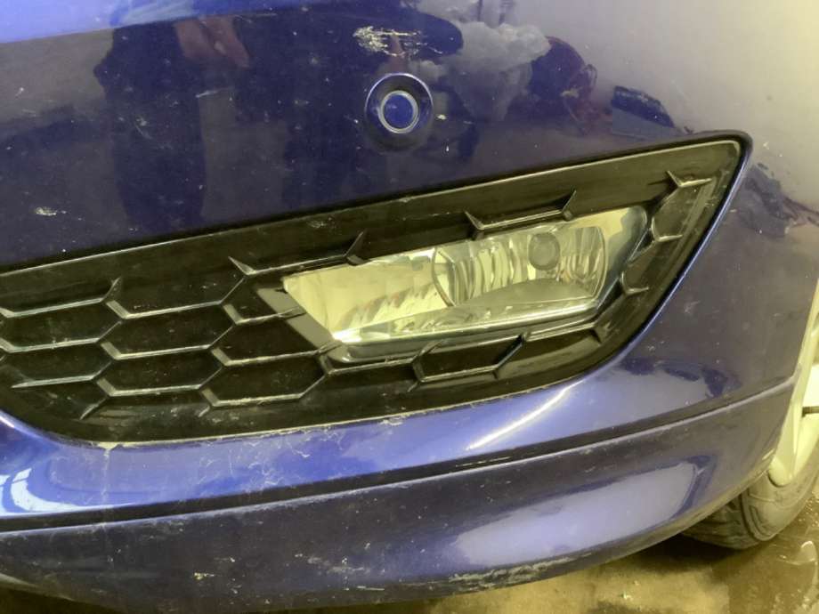 Tåkelykt venstre foran til Ford Focus, 2014-2018 (Type III, Fase 2)  (FORD|)