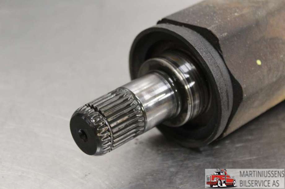 Drivaksel venstre foran til BMW X5 2007-2013 (E70) (E70) (BMW|)