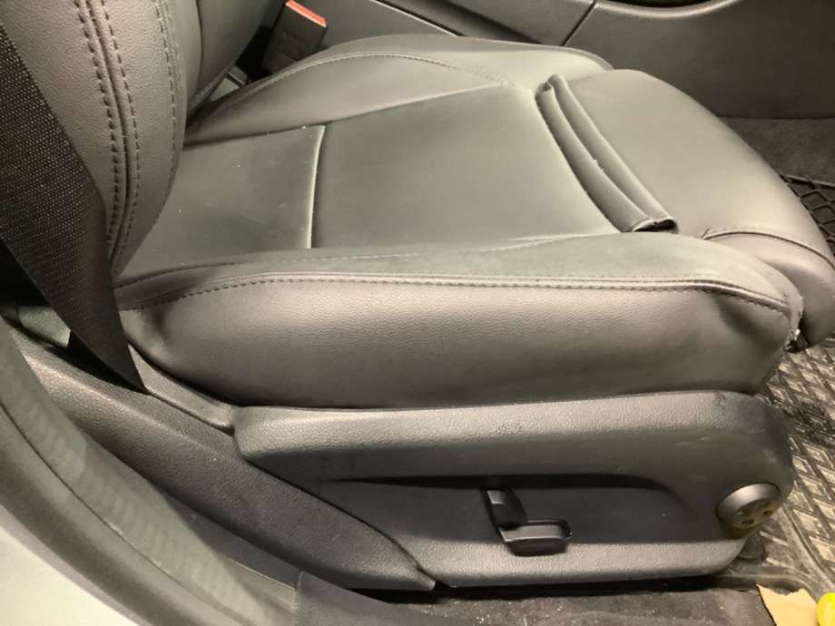 Sete foran høyre til Mercedes C-Klasse, 2014-2018 (Fase 1) (W205) (W205) (MERCEDES|)